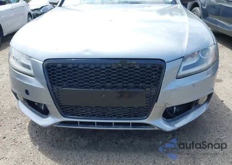 2011 Audi A4 2.0T Premium z USA, uszkodzony, nr VIN WAUBFAFLXBA100535